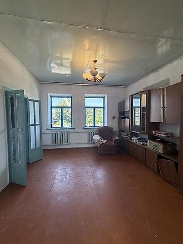 Дома: 📍 В Шопокове продается дом на участке 7 соток. 🏡Дом без ремонта — 4
