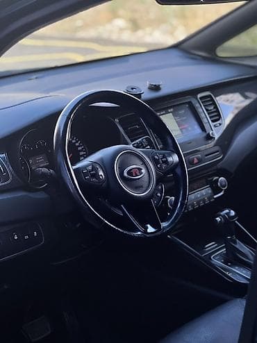 тюп авто: Kia Carens: 2017 г., 2 л, Автомат, Дизель, Минивэн — 7