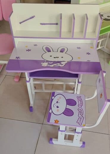 детский столик для уроков: Комплект детского стола и стула — 3