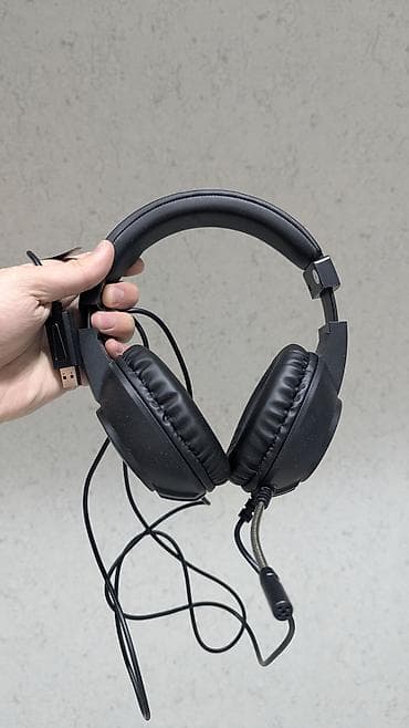 Проводная гарнитура Lenovo Services (накладные полноразмерные