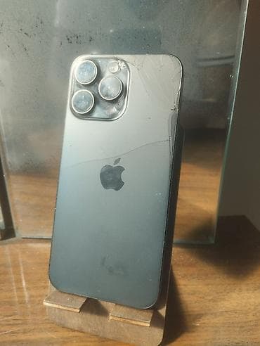 Техника и электроника: IPhone 15 Pro Max, Б/у, 256 ГБ, Графит, Зарядное устройство — 1
