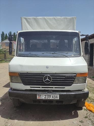 китайские мини электромобили: Грузовик, Mercedes-Benz, Стандарт, 5 т, Б/у — 1
