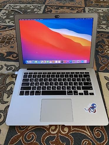 Компьютеры, ноутбуки и планшеты: Apple MacBook Air 13" Характеристики Диагональ экрана 13 Клавиатура — 3