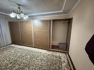 шкаф купе для прихожей с зеркалом: Шкаф купе, Встраиваемый, Другой материал — 2