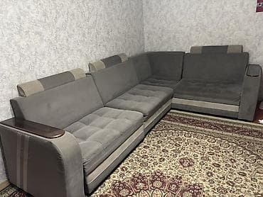 токмок кун чыгыш: Бурчу бар диван, Жастыктар менен — 2