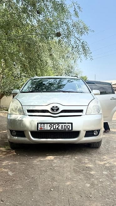 Продажа авто: Toyota Corolla Verso: 2004 г., 1.8 л, Механика, Бензин, Минивэн — 5