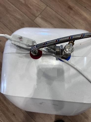 se 2016: Накопительный водонагреватель Объем бака: До 10 л, Blesk, Электрический, Регулятор температуры — 2