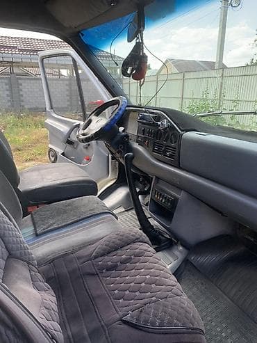 geely monjaro: Mercedes-Benz Спринтер: 1999 г., Фургон — 9