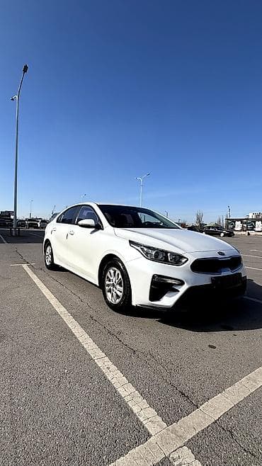 паворотник: Kia K3: 2019 г., 1.6 л, Автомат, Бензин, Седан — 2