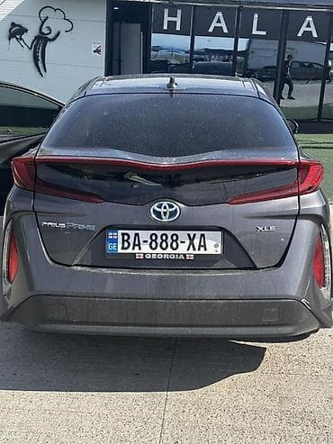 Продажа авто: Toyota Prius: 2020 г., Автомат, Гибрид, Хэтчбэк — 5
