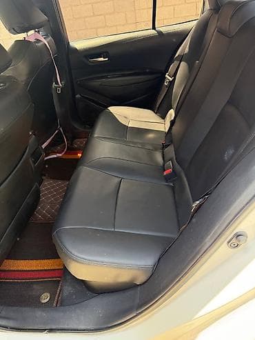полики byd e2: Toyota Corolla: 2022 г., 1.8 л, Автомат, Гибрид, Седан — 2