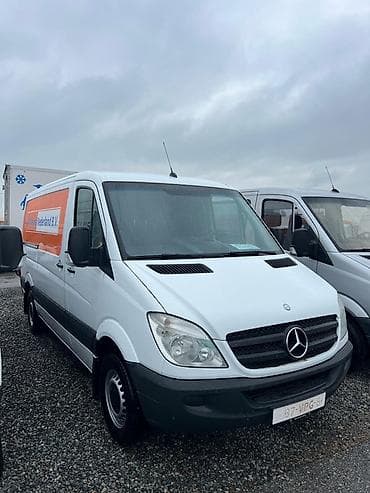 Легкий грузовик, Mercedes-Benz, Стандарт at lalafo.kg Легкий грузовик, Mercedes-Benz, Стандарт