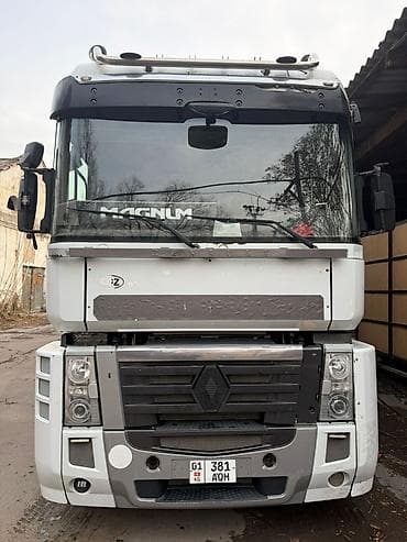 launch 431: Тягач, Renault, 2013 г., Тентованный — 2