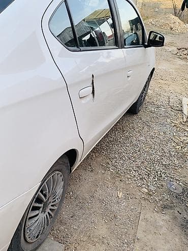 Mitsubishi: Mitsubishi Mirage: 2017 г., 1.6 л, Автомат, Бензин, Седан — 4