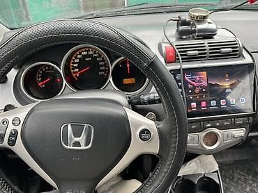 Продажа авто: Honda Jazz: 2008 г., 1.4 л, Вариатор, Бензин, Хэтчбэк — 6