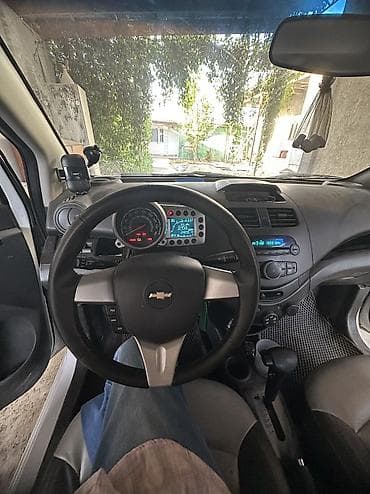 mini cooper: Chevrolet Spark: 2012 г., Автомат, Бензин, Хэтчбэк — 9
