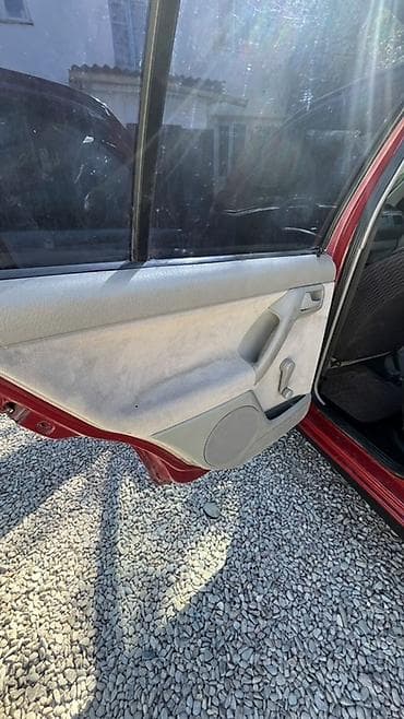 1 uz fe: Volkswagen Vento: 1994 г., 1.8 л, Ручные, Бензин, Седан — 5