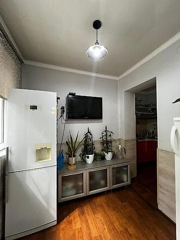 3 ком кв восток 5: 5 и более комнат, 90 м², 105 серия, 1 этаж — 5