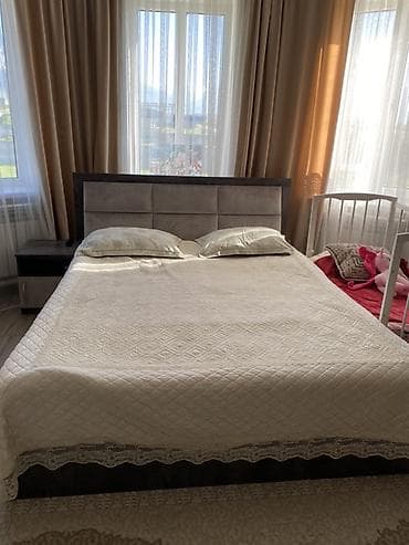 Спальный гарнитур, Б/у, Двуспальная кровать, Шкаф, Комод, Самовывоз, Платная доставка, цвет - Серый