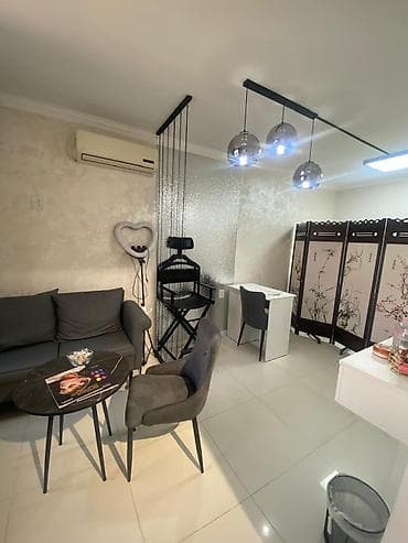 Продажа офисов 45 м², С ремонтом, С мебелью, Многоэтажное здание, 1 этаж — 4