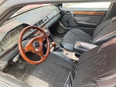 Mercedes-Benz W124: 1990 г., 2 л, Кол менен иштөөчү, Седан — 3
