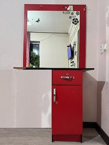 Оборудование для бизнеса: Парикмахерская тумба с зеркалом. 3шт всего за 5000сом - Компактный — 2