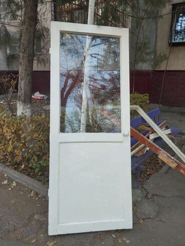 нарын мебель: Продаются две межкомнатные двери. 1) Глухая дверь: - Материал — 2