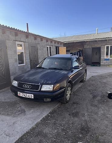 боз белер: Audi S4: 1993 г., 2.6 л, Кол менен иштөөчү, Газ, Седан — 2