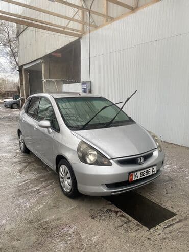авто с китая: Honda Fit: 2002 г., 1.3 л, Вариатор, Бензин, Хэтчбэк — 10