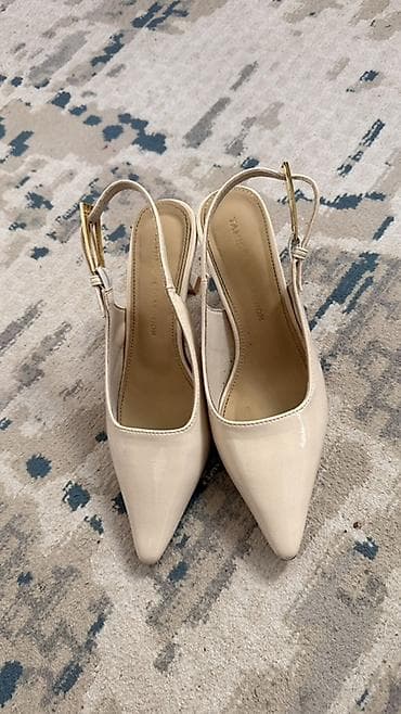 женские туфли 38 размер: Туфли, 36, Fashion, Новый, цвет - Бежевый, Платная доставка — 1