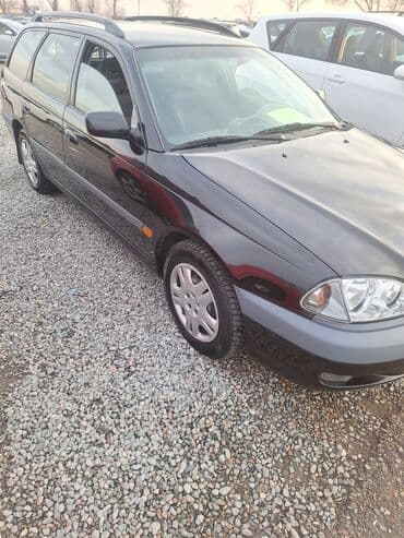 Toyota Avensis: 2002 г., 1.8 л, Механика, Бензин, Универсал at lalafo.kg Toyota Avensis: 2002 г., 1.8 л, Механика, Бензин, Универсал