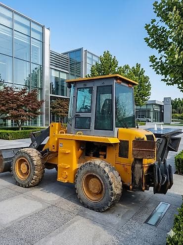 nisan march: Экскаватор, XCMG, 2013 г., Колесный — 10