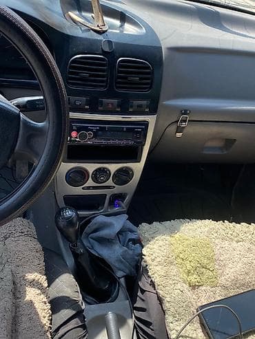 tayota progres: Седан компакт-класса, серебристый цвет, 4 двери, 5 мест. Легкосплавные — 8