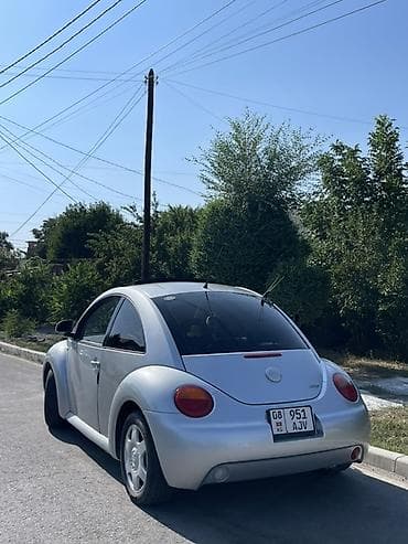 Volkswagen Bettle: 1999 г., 2 л, Автомат, Бензин, Хэтчбэк — 2