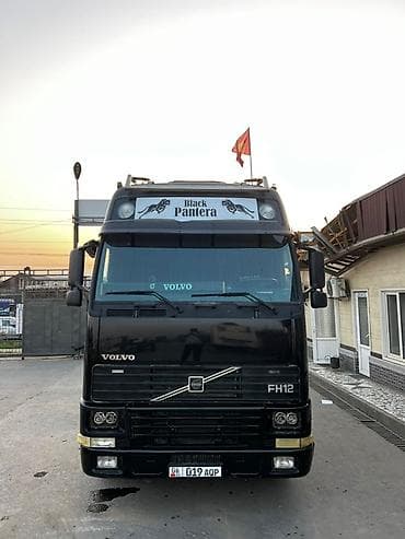 Тягач, Volvo, 2012 г., Шторный