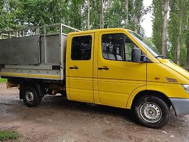 наклейки на спринтер: Mercedes-Benz Sprinter CDI — жёлтый фургон/микроавтобус. Особенности — 2