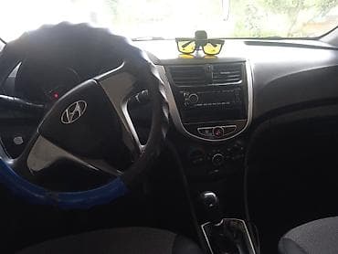 Hyundai Solaris: 2014 г., 1.6 л, Механика, Бензин — 4