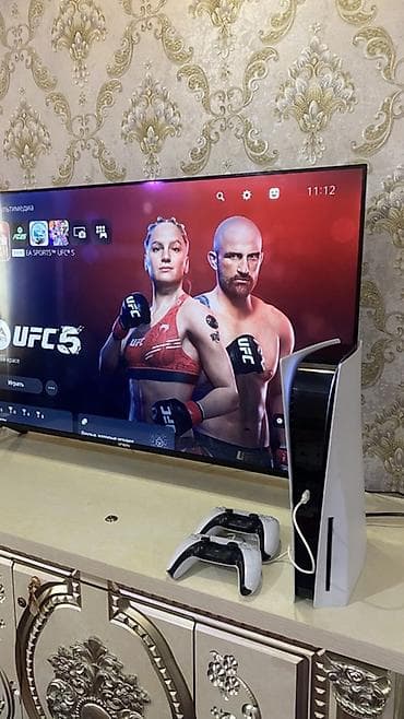 кинг конг: Игровая приставка Sony PlayStation 5 (версия с дисководом) с двумя — 2
