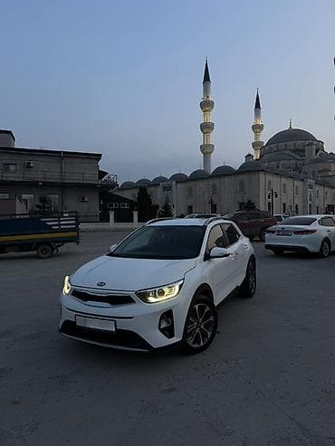 c4 a6: Kia Stonic: 2018 г., 1.6 л, Робот, Дизель, Кроссовер — 2