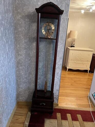 часы настенные с боем: Продаю Часы напольные, с маятником и боем, покупались в два раза — 1