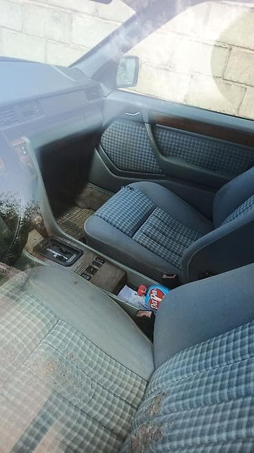зеркало 211: Mercedes-Benz E-Class: 1993 г., 2.2 л, Автомат, Бензин, Универсал — 2