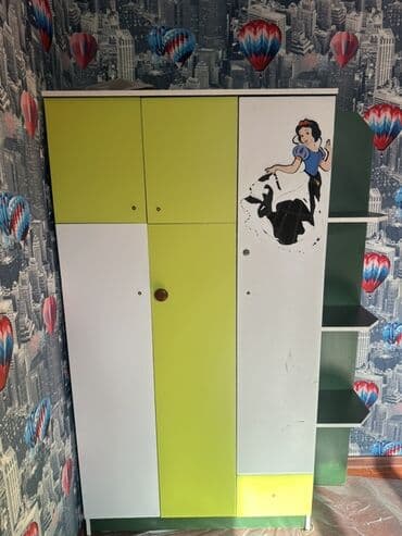 шифоньер буу: Детский шкаф, Б/у, Для одежды, Для девочки, ДСП, цвет - Зеленый — 1