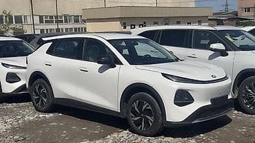 Changan: Changan Qiyuan Q05: 2026 г., 1.5 л, Вариатор, Электромобиль, Кроссовер — 3