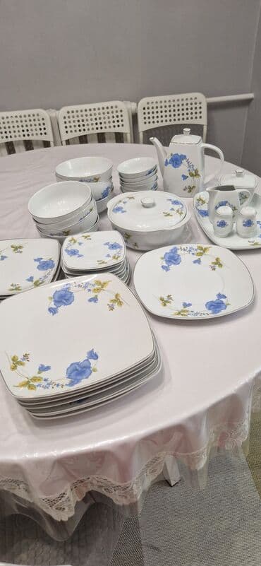 бамбуковая посуда: Элегантный столовый сервиз с цветочным узором, выполненный в белом — 2