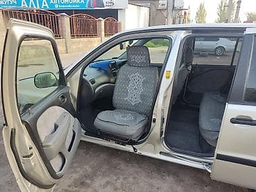 kia rey: Toyota Raum: 2000 г., 1.5 л, Автомат, Бензин, Хэтчбэк — 7