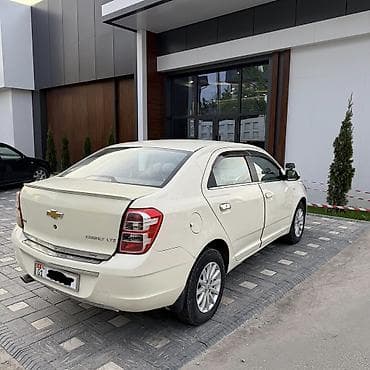 трактор обмен: Chevrolet Cobalt: 2014 г., 1.5 л, Автомат, Газ, Седан — 2