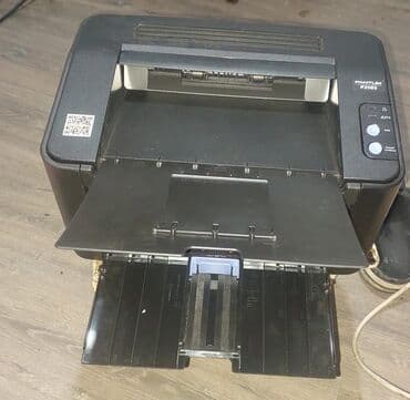 Я продаю принтер. Я напечатал на нем всего 4 книги, и все