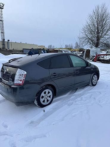 гибридные китайские кроссоверы: Toyota Prius: 2008 г., Автомат, Гибрид, Хэтчбэк — 2