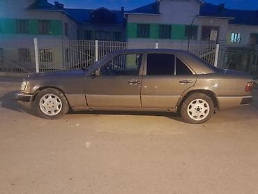 mersedes c: Mercedes-Benz E-Class: 1990 г., 2.3 л, Механика, Бензин, Седан — 9