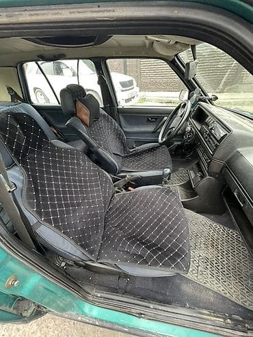 ом: Volkswagen Golf: 1990 г., 1.8 л, Механика, Бензин, Хэтчбэк — 8